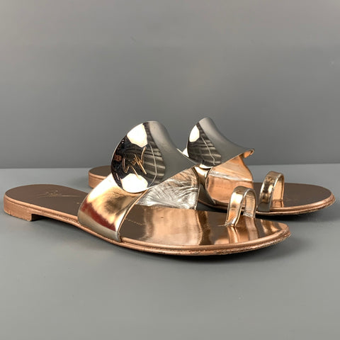 GIUSEPPE ZANOTTI Ramino Talla 7 Sandalias planas de cuero metalizado dorado plateado