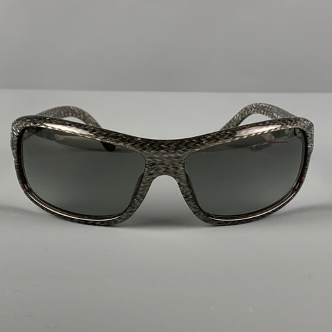 Lunettes de soleil PRADA en acétate gris scintillant