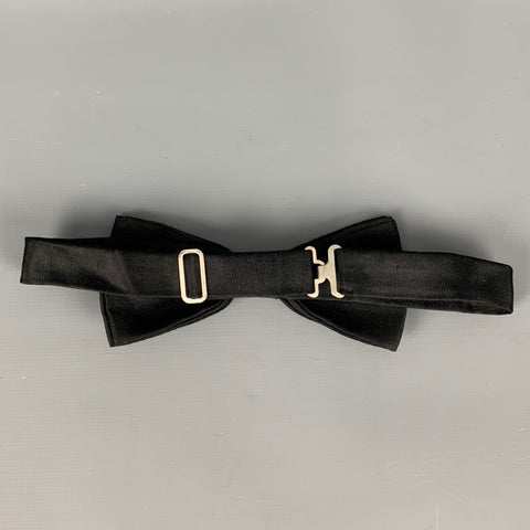 ERMENEGILDO ZEGNA Black Silk Satin Bow Tie