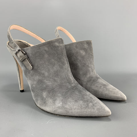 MIU MIU Talla 7.5 Botines mule con tirantes en la espalda de ante gris