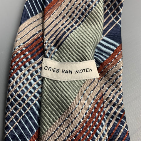 DRIES VAN NOTAN Corbata de seda a cuadros azul marino y marrón