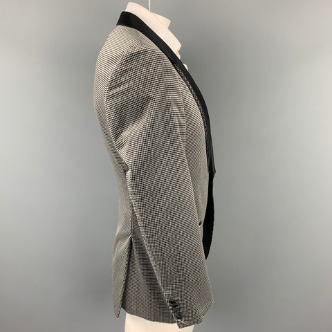 HUGO BOSS Tailored Size 42 Grey & Black Houndstooth Cotton Velvet Shawl Lapel Sport Coat