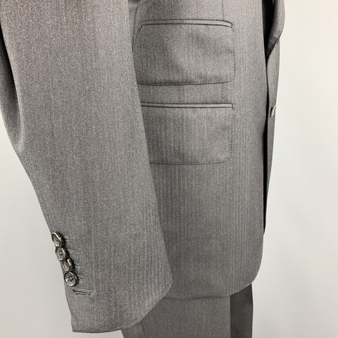 TOM FORD Size 50 Charcoal Wool Herringbone Notch Lapel  Suit