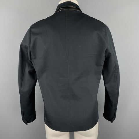 VINCE Chaqueta con cremallera de algodón con ribetes de cuero azul marino talla M