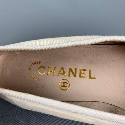 CHANEL Size 5.5 Cream Black Denim Ballet Flats