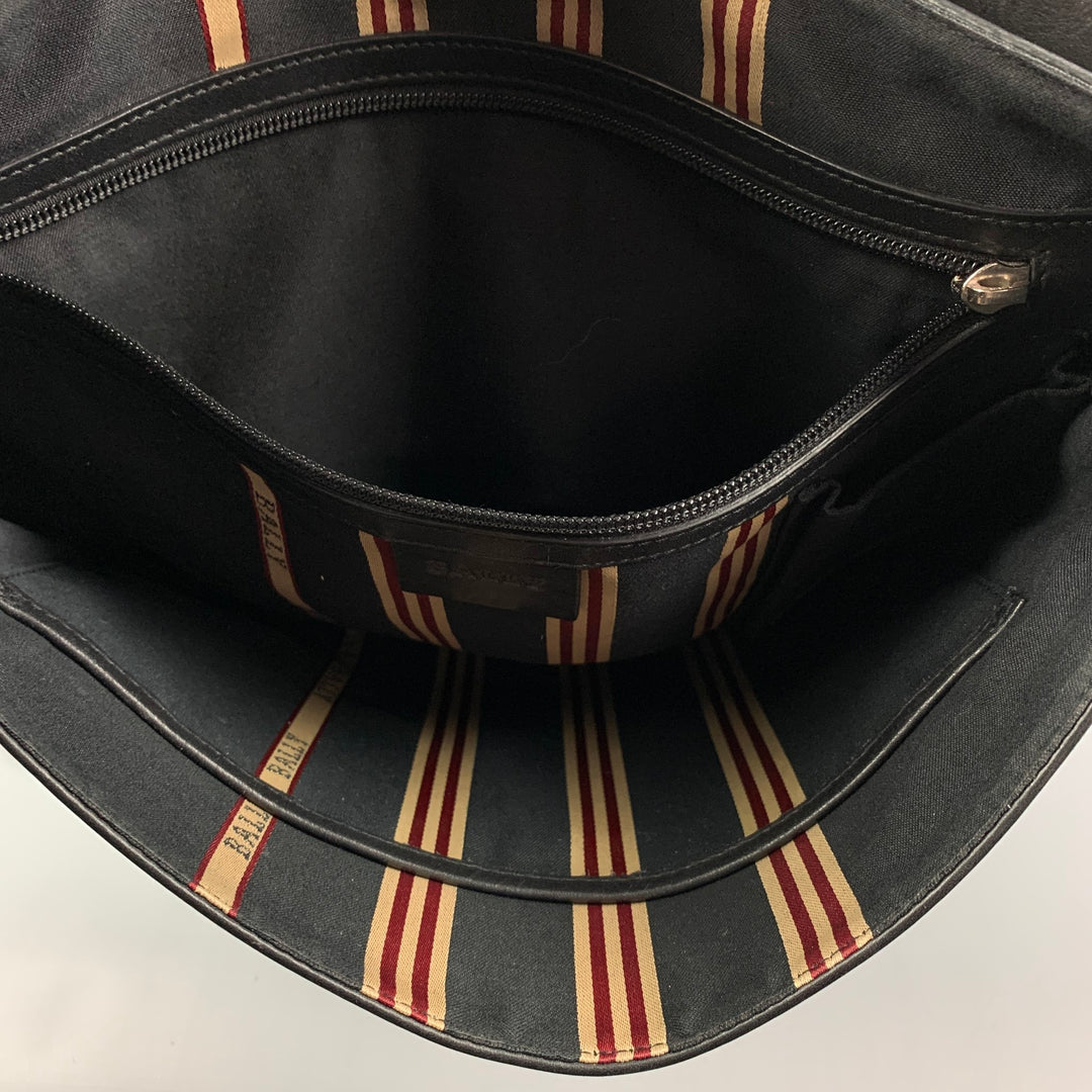 BALLY Black Leather Shoulder Strap Square Messenger Bag