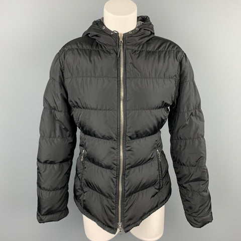 PRADA Taille 6 Veste à capuche en nylon matelassé noir