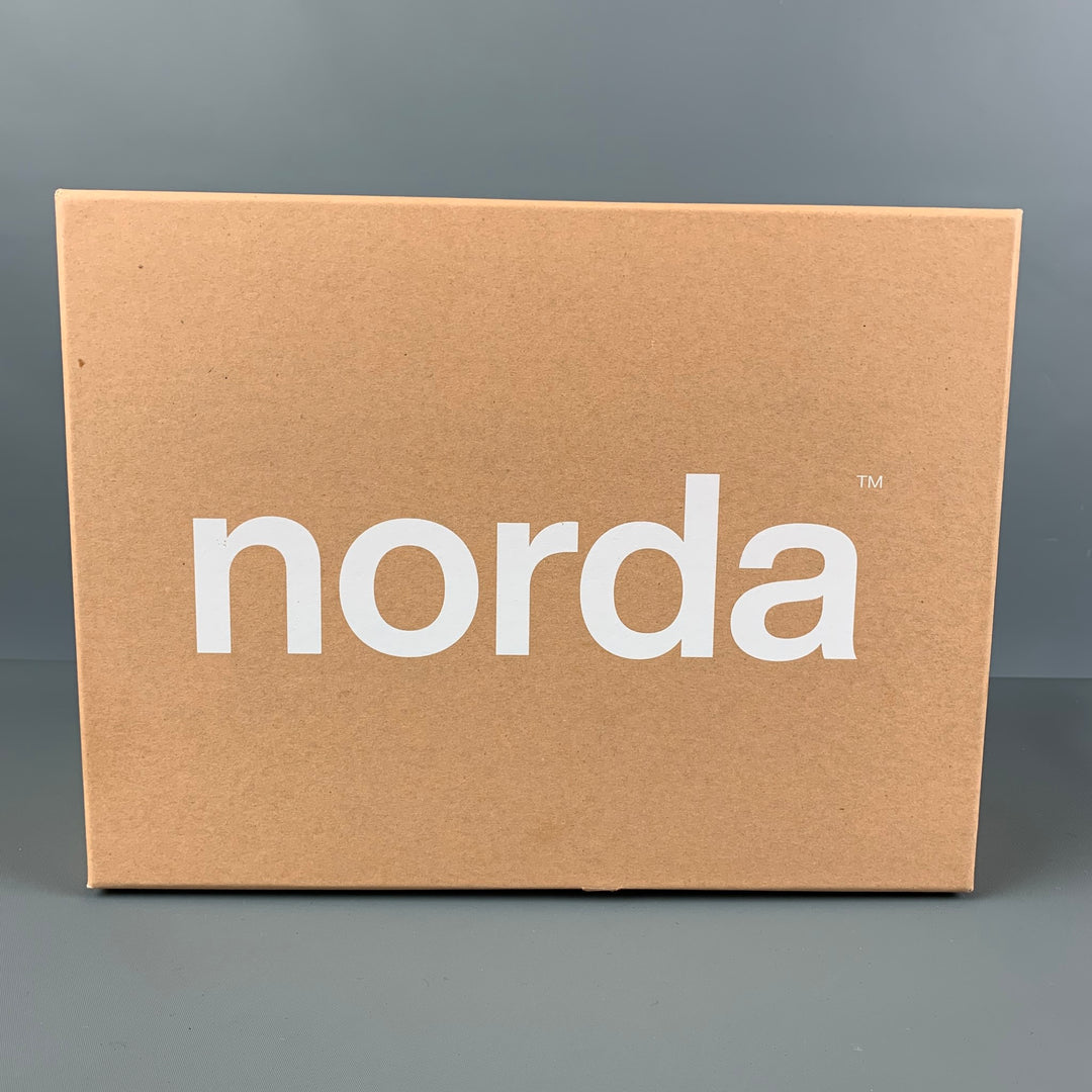 Zapatillas con cordones de poliamida verde gris claro talla 10 NORDA
