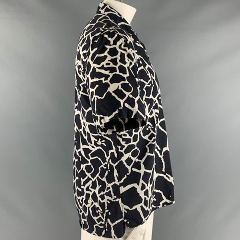 VERSACE Size XXL Black White Abstract Cotton Short Sleeve Shirt