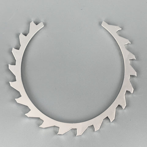 BOND HARDWARE Silver Tone Aluminum Metal Buzzsaw Choker Necklace Small