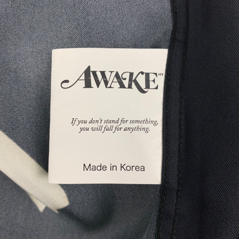 AWAKE Taille XL Chemise à manches longues boutonnée en soie imprimée noire