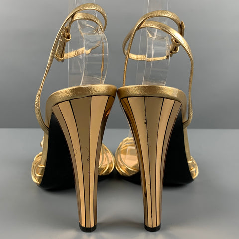 GUCCI Talla 9 Sandalias con tira al tobillo de cuero dorado