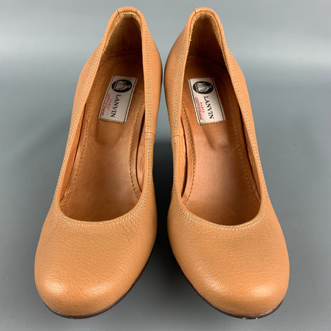 LANVIN Size 8 Tan Textured Leather Wedge Pumps