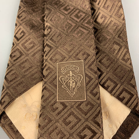 GUCCI Brown Textured Silk Jacquard Tie