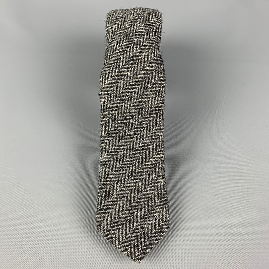 GITMAN BROS Gray Herringbone Wool Tie