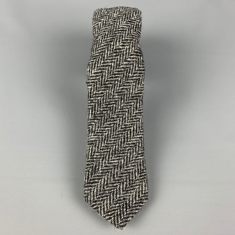 GITMAN BROS Gray Herringbone Wool Tie