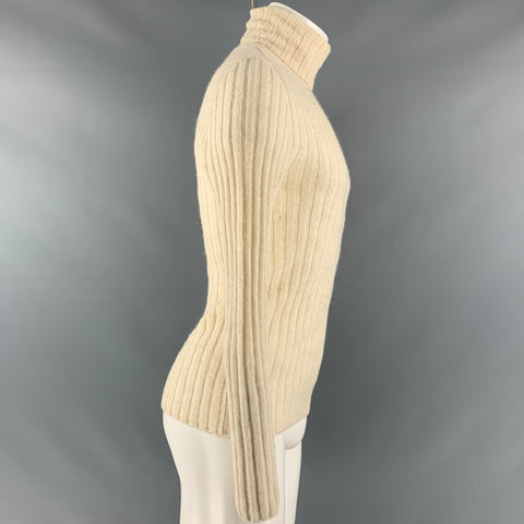 GUCCI Size M Cream Knit Alpaca Wool Turtleneck Sweater