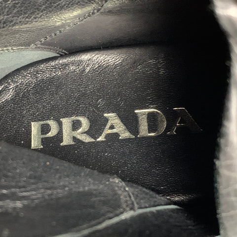 PRADA Talla 7.5 Botas planas negras