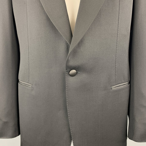TOM FORD Size 46 Black Silk / Rayon Peak Lapel Single Button Tuxedo Long Sport Coat