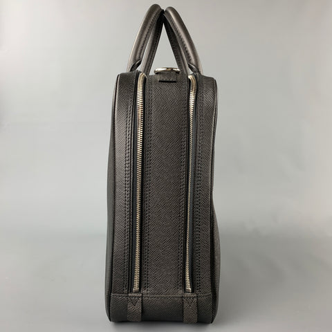 LOUIS VUITTON Porte-documents Taiga Porte en cuir noir