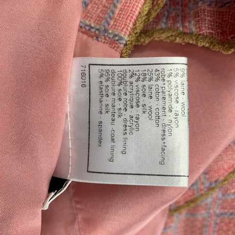 CHANEL B2483 04P Talla 4 Conjunto de 2 piezas de vestido bouclé rosa blanquecino