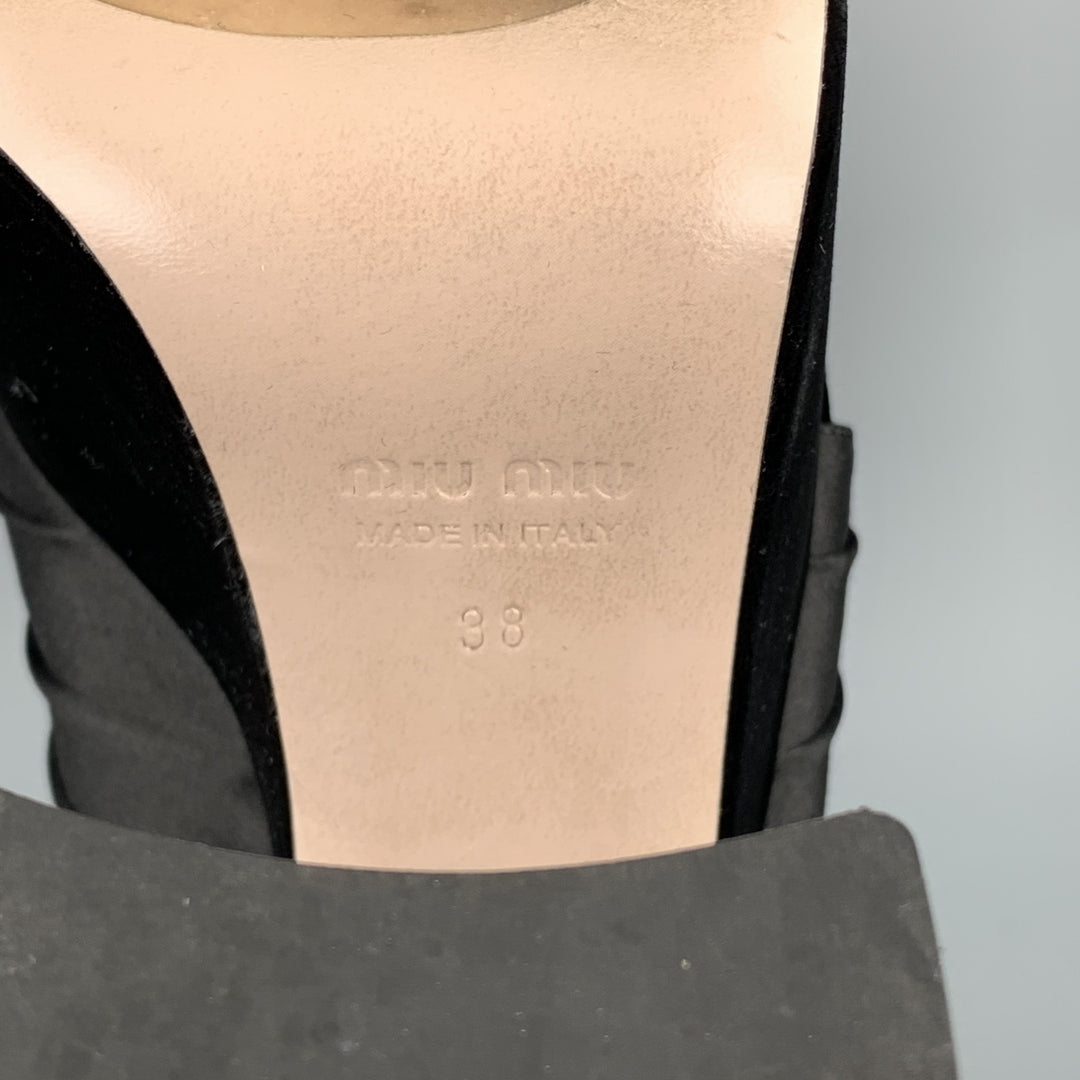 MIU MIU Taille 8 Sandales à plateforme en satin noir à talons épais