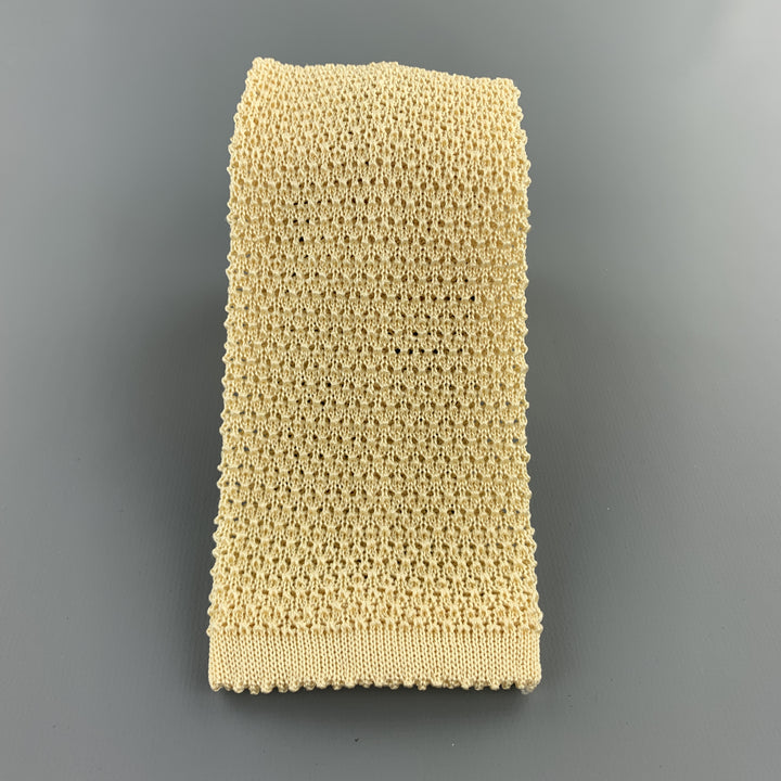 TURNBULL &amp; ASSER Cravate en tricot texturé en soie pastel jaune