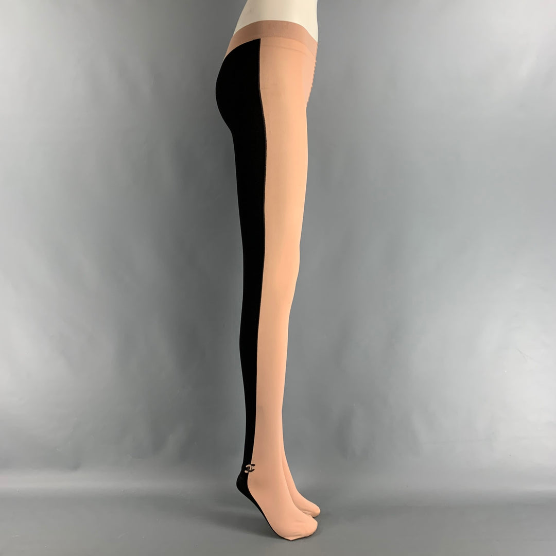 CHANEL Talla M Leggings de nailon con bloques de color de nailon desnudo negro