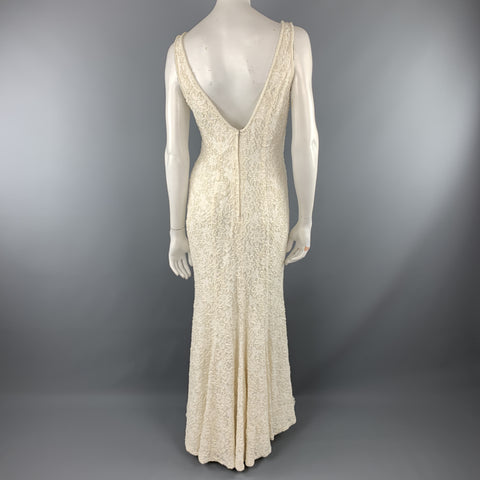 CARMEN MARC VALVO Size 4 Cream Beaded Lace Overlay Sleeveless Gown