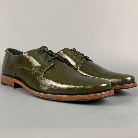 THE GENERIC MAN Chaussures à lacets en cuir verni olive taille 10