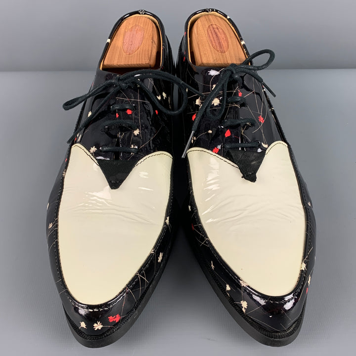 JOHN FLUEVOG Talla 8 Zapatos con cordones de charol floral blanco y negro