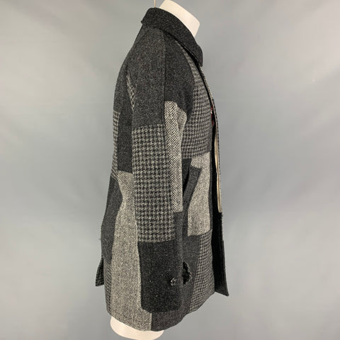 BEAMS PLUS x Harris Tweed Talla S Abrigo con tapeta oculta de lana de patchwork gris