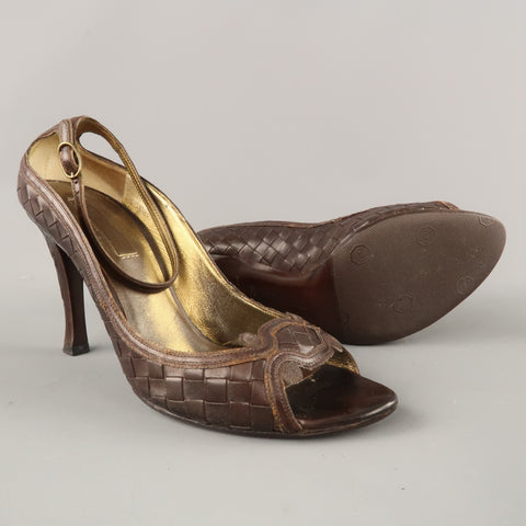 BOTTEGA VENETA Talla 6.5 Zapatos de tacón peep toe de cuero Intrecciato tejido marrón 