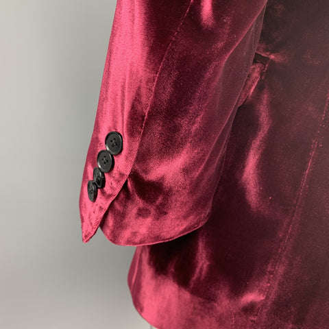 DOLCE & GABBANA Size 44 Burgundy Velvet Notch Lapel Sport Coat