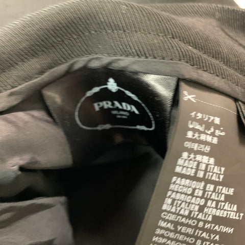 PRADA Taille 6 Jupe crayon en laine noire longueur genou