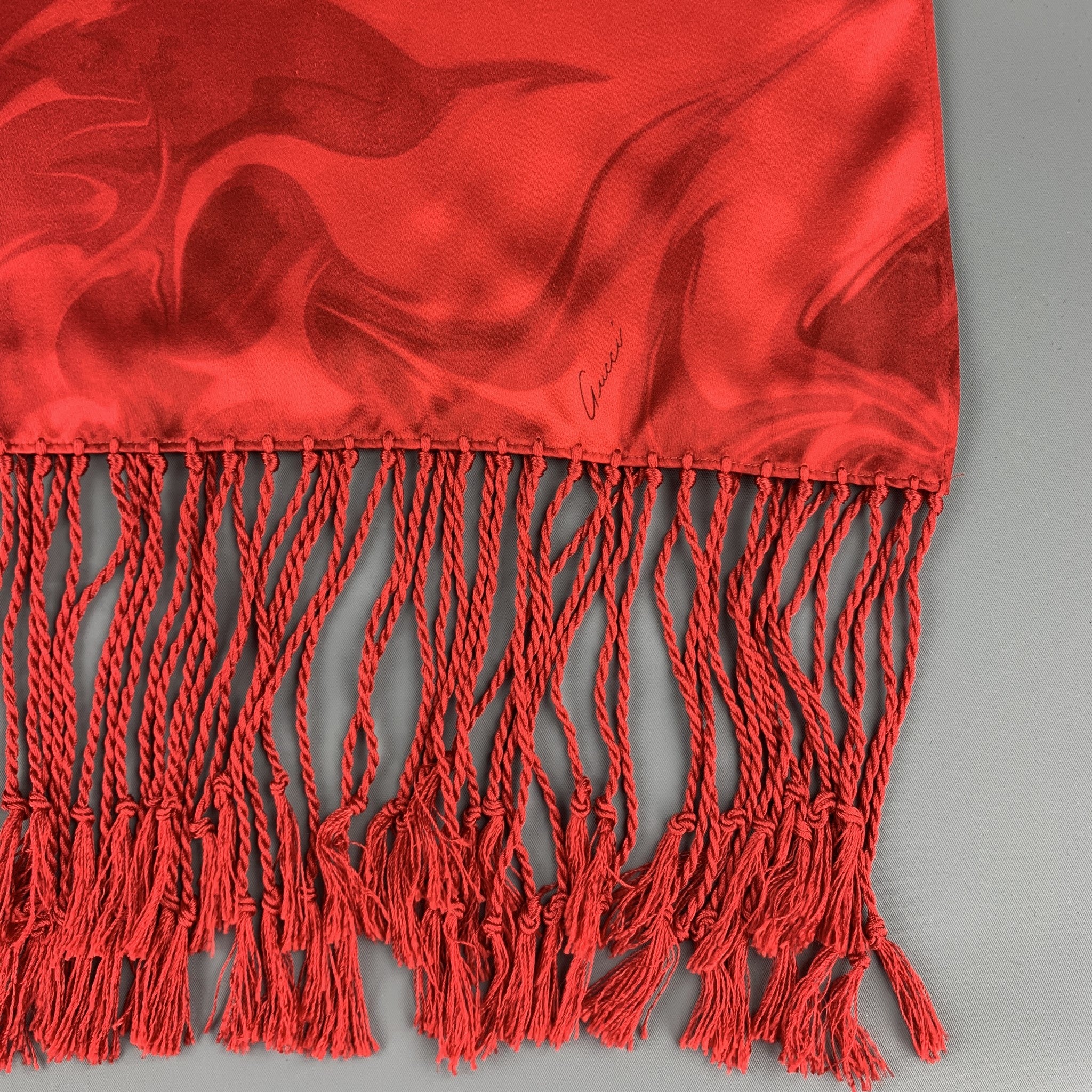 Archive GUCCI by TOM FORD Print Red Silk Scarf – Sui Generis