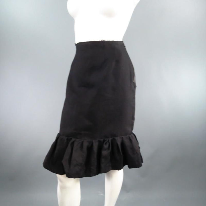 LANVIN Spring 2006 US 6 Black Silk Ruffle Hem Pencil Skirt