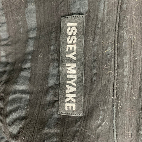 ISSEY MIYAKE Size L Black Textured Cotton Button Down Long Sleeve Shirt