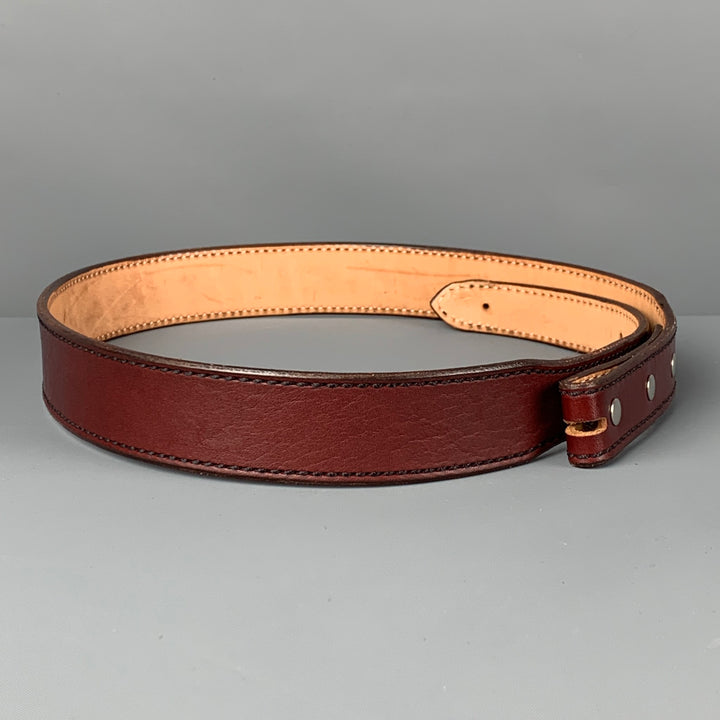 VINTAGE Size 32 Burgundy Leather Belt Strap