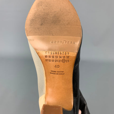 MAISON MARGIELA Taille 10 Bottes hautes en cuir noir et beige en maille