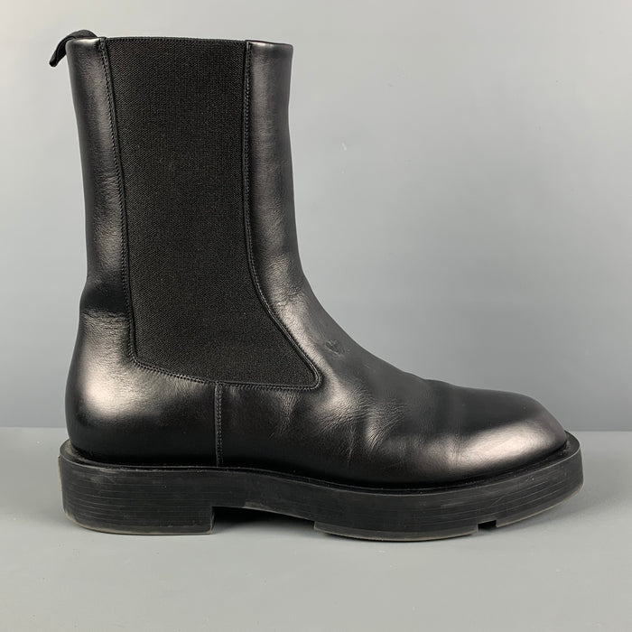 GIVENCHY Size 8 Black Leather Chelsea Boots