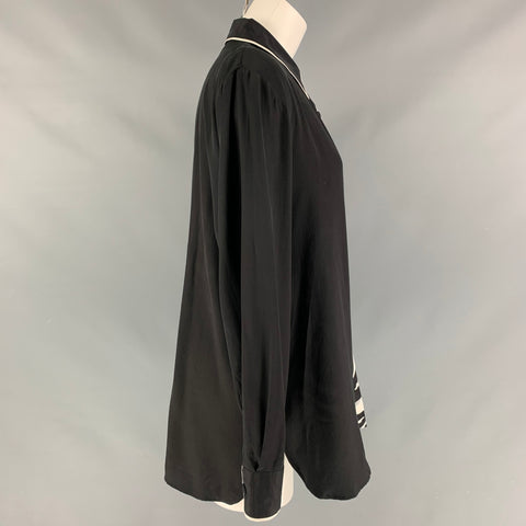 BOB MACKIE Talla M Blusa con botones y estampado de seda blanco y negro