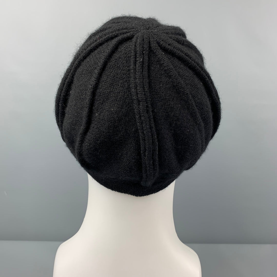 PATRICIA UNDERWOOD Black Knitted Cashmere Hat