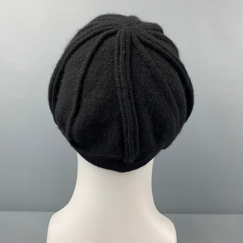 PATRICIA UNDERWOOD Black Knitted Cashmere Hat