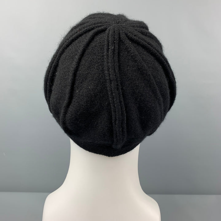 PATRICIA UNDERWOOD Black Knitted Cashmere Hat