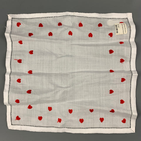 GRANDE MAISON Pochette de costume en lin coeur rouge blanc