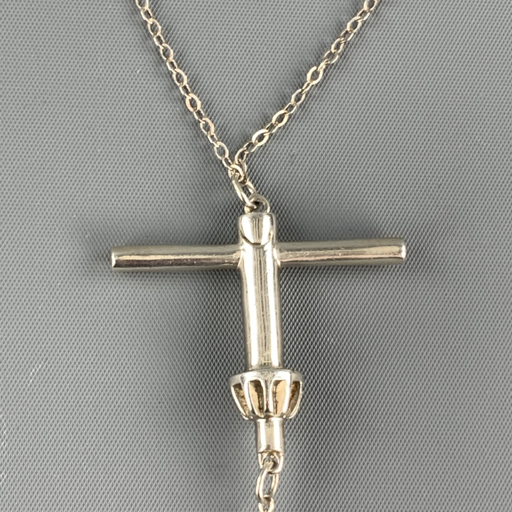 BOND HARDWARE Collar rosario con broca en tono plateado