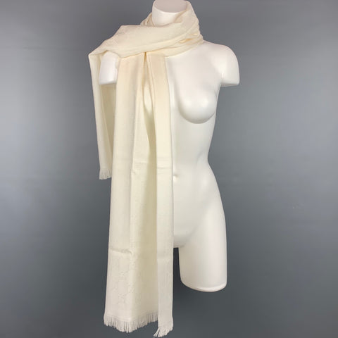GUCCI Cream Logo Wool Fringe Scarf