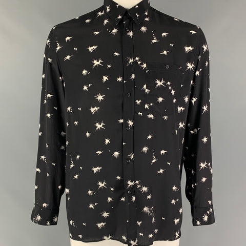 GIVENCHY Camisa de manga larga con botones de seda con estampado blanco y negro talla L