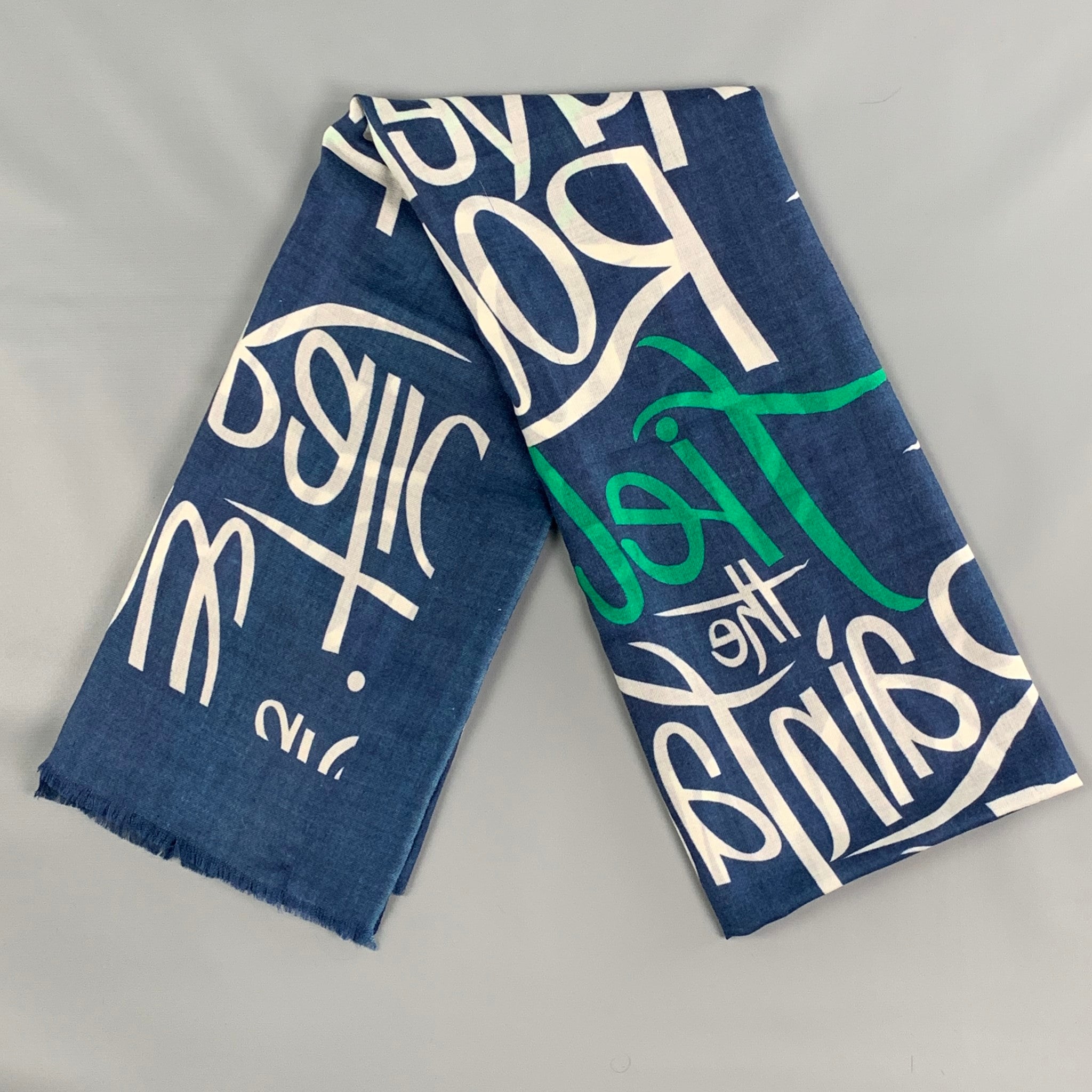 BURBERRY PRORSUM Spring 2015 Size One Size Blue & White Script